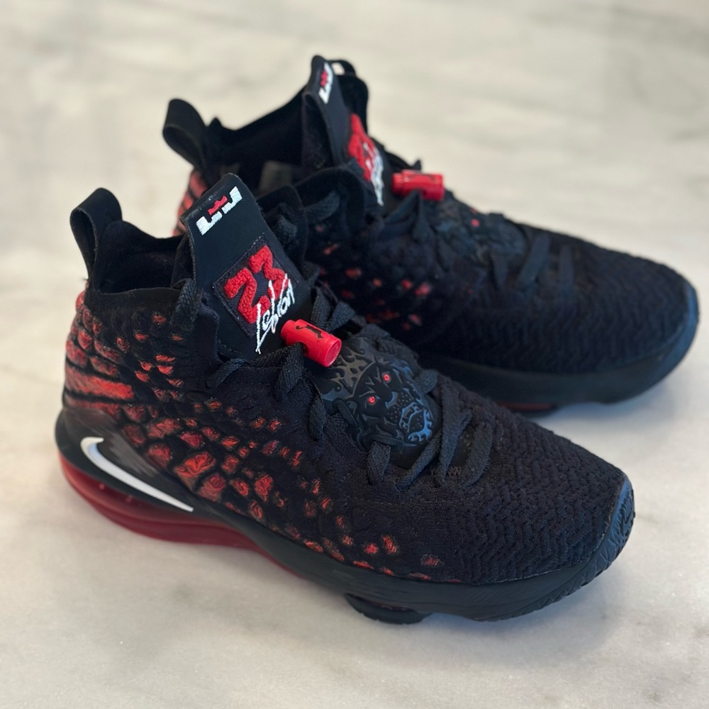 Nike LeBron 17 (XVII) GS 5.5Y Black White University Red Basketball Shoes